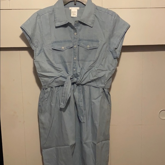 Size Medium Denim Dress -NWOT - Picture 2 of 6